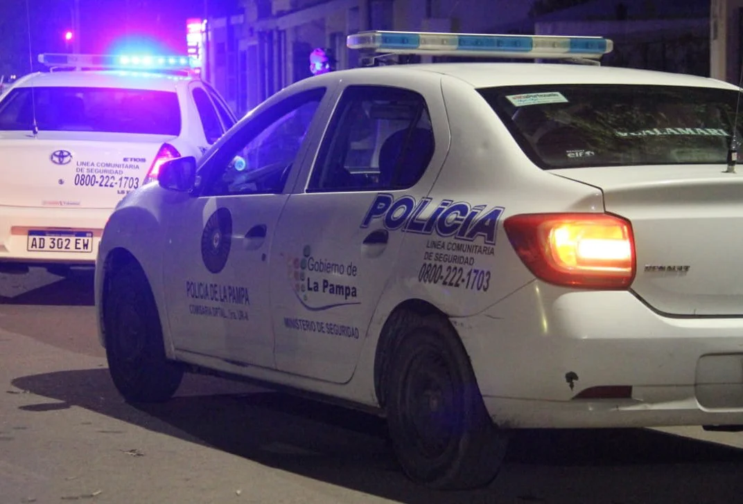 Patrullero-Comisaria-Policia-auto-de-la-Policia