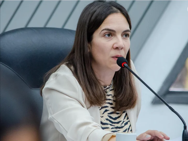 Andrea Valderrama 26